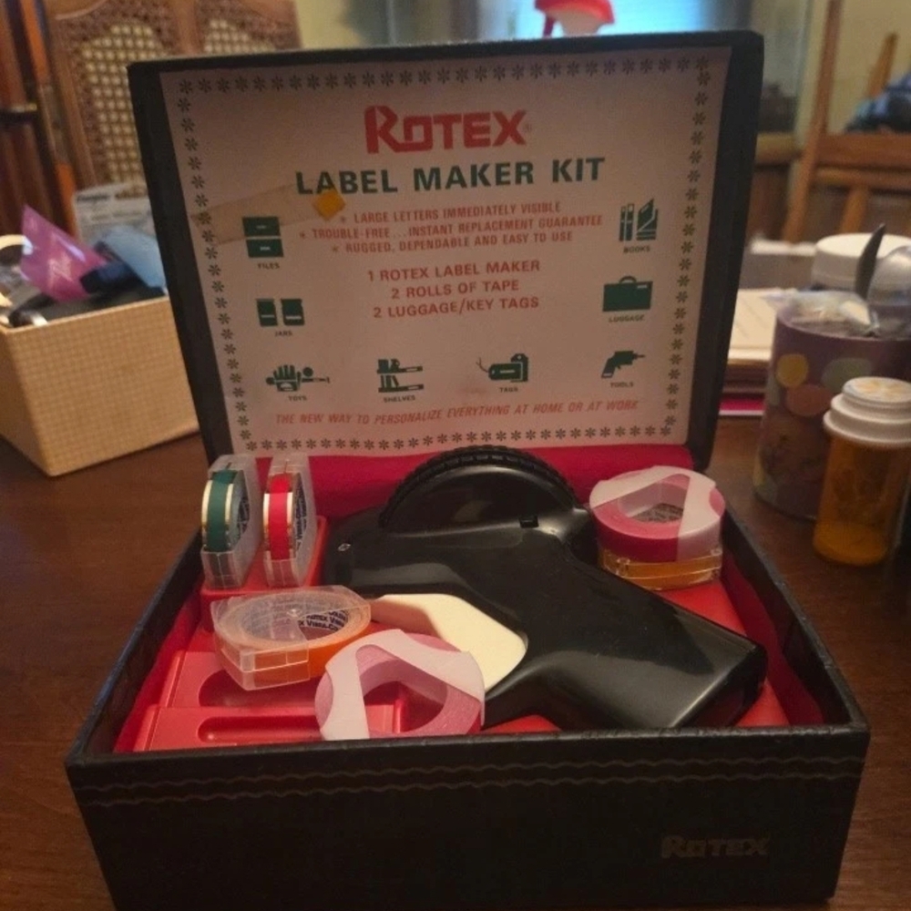 Black Label Maker Kit - Picture 2 of 8